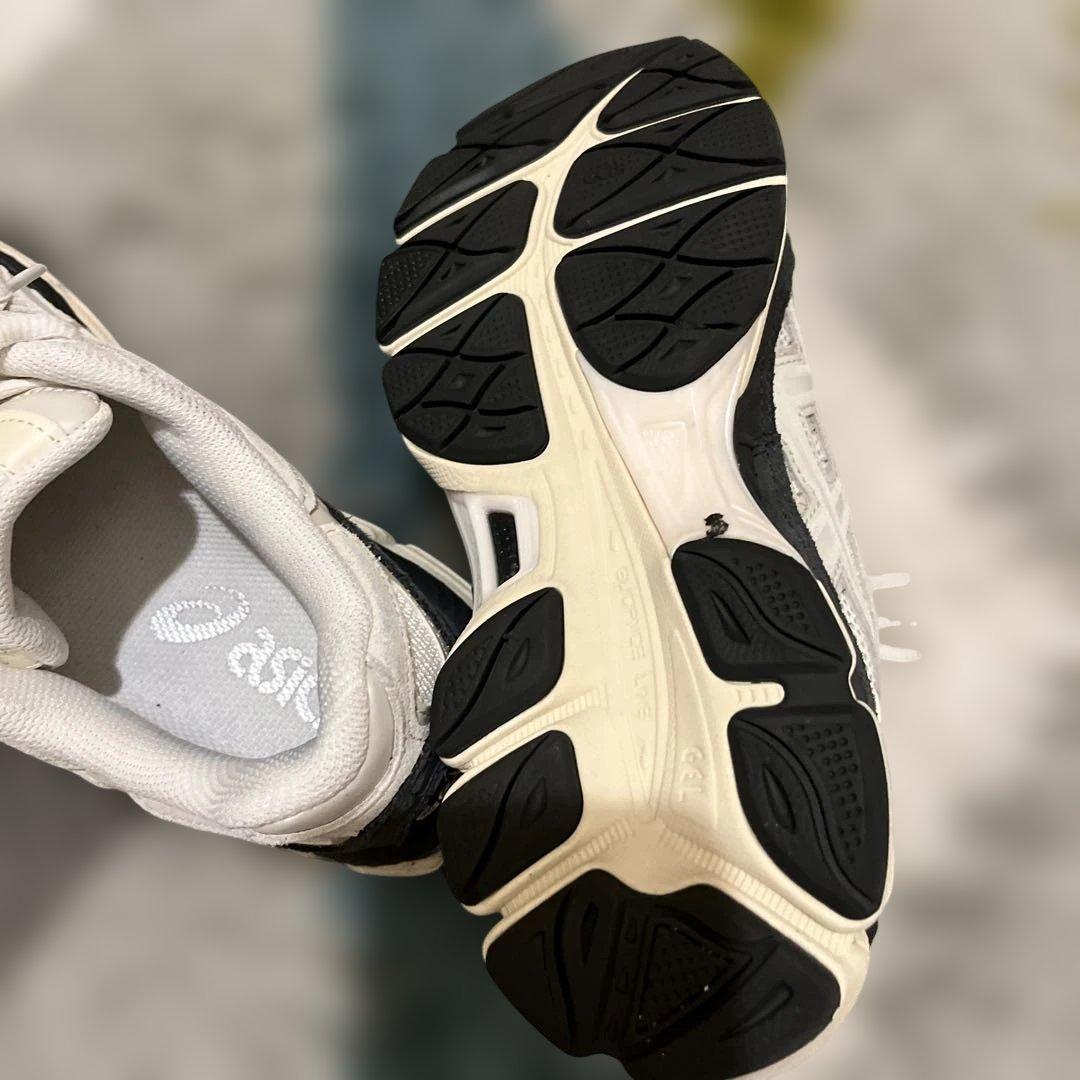 ASICS GEL 23.5 ランニングシューズ ホワイト/グレー