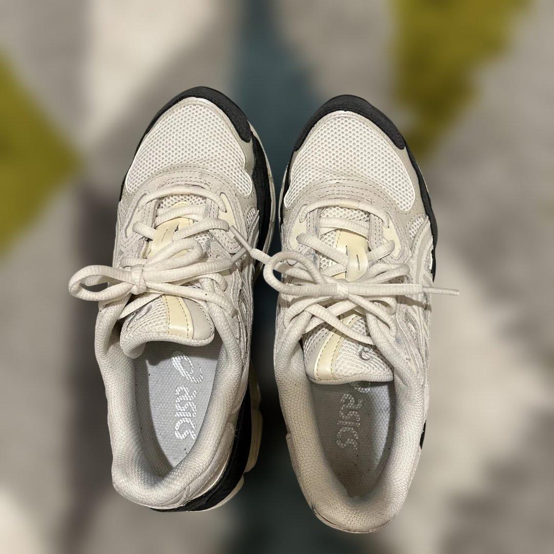 ASICS GEL 23.5 ランニングシューズ ホワイト/グレー