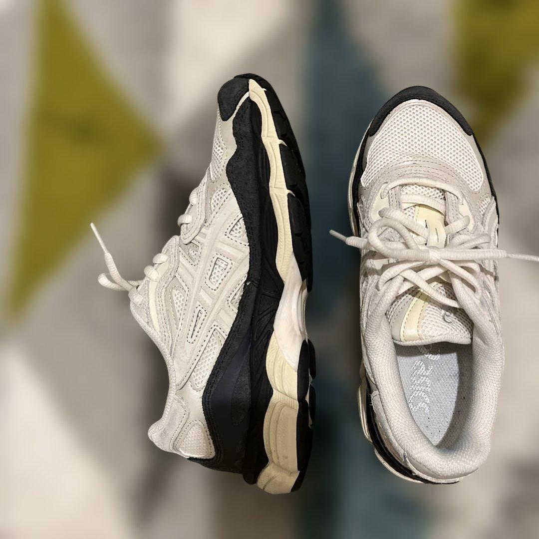 ASICS GEL 23.5 ランニングシューズ ホワイト/グレー