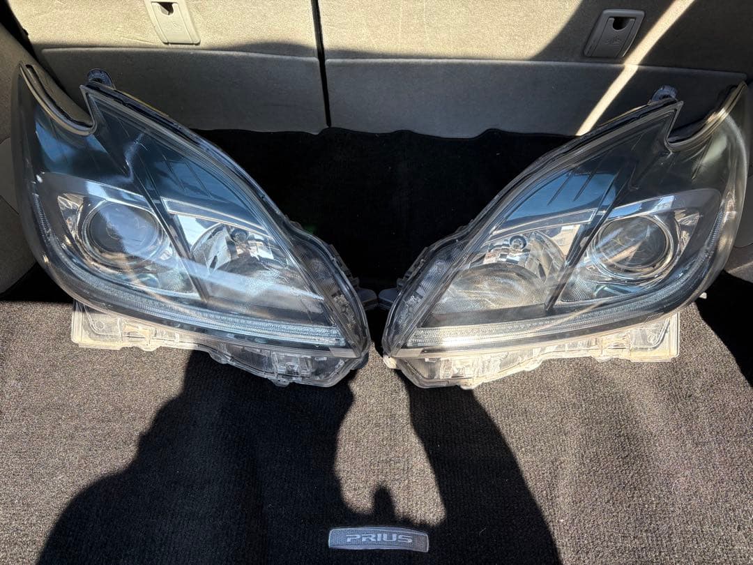 【ハミ】プリウス30純正後期HIDヘッドライト 専用ハーネス　バラスト付