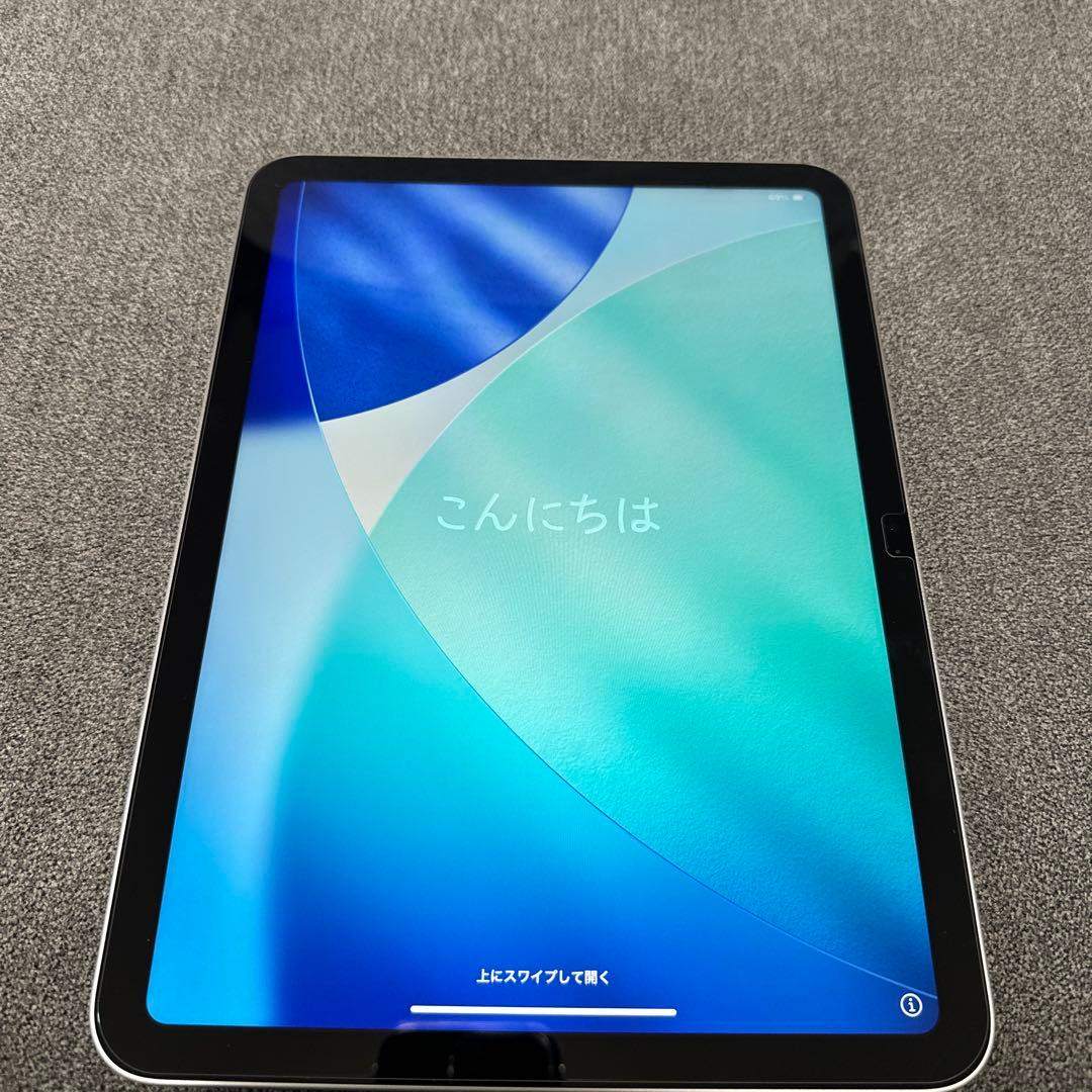 【美品】Apple iPad A16（第11世代）　128GB シルバー