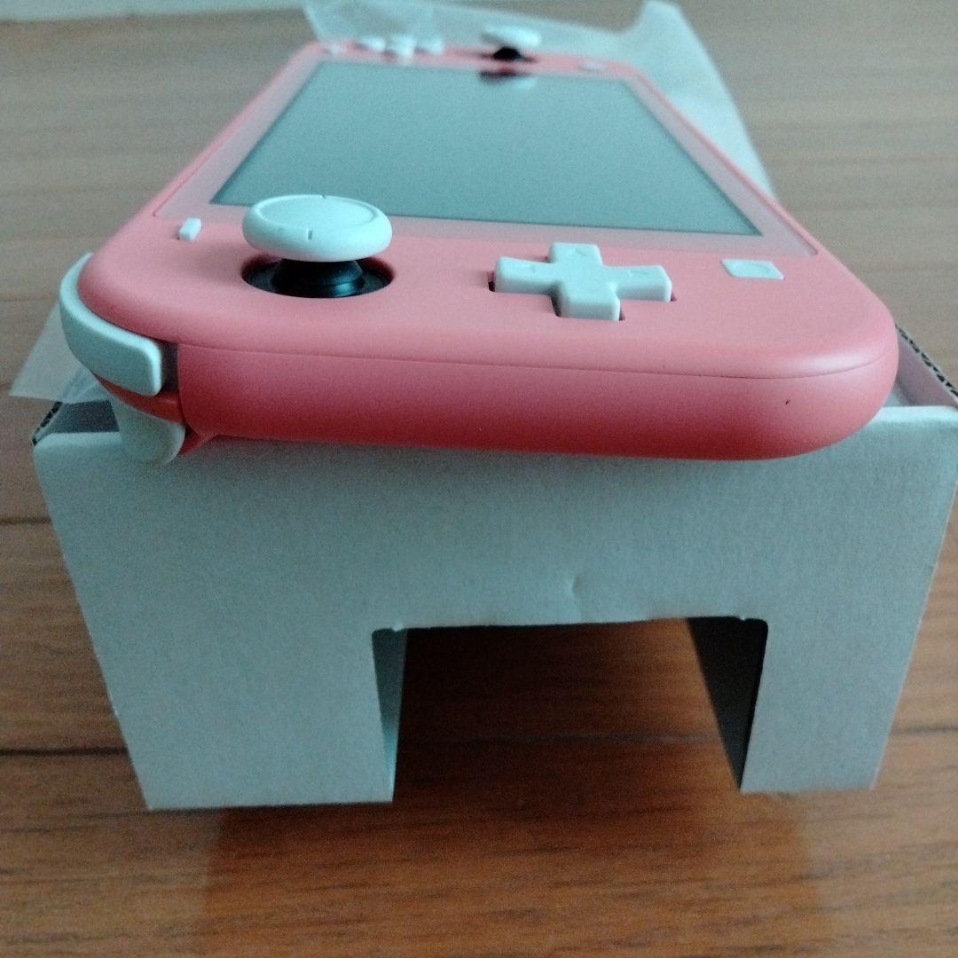 美品　Nintendo Switch Lite ピンク 本体