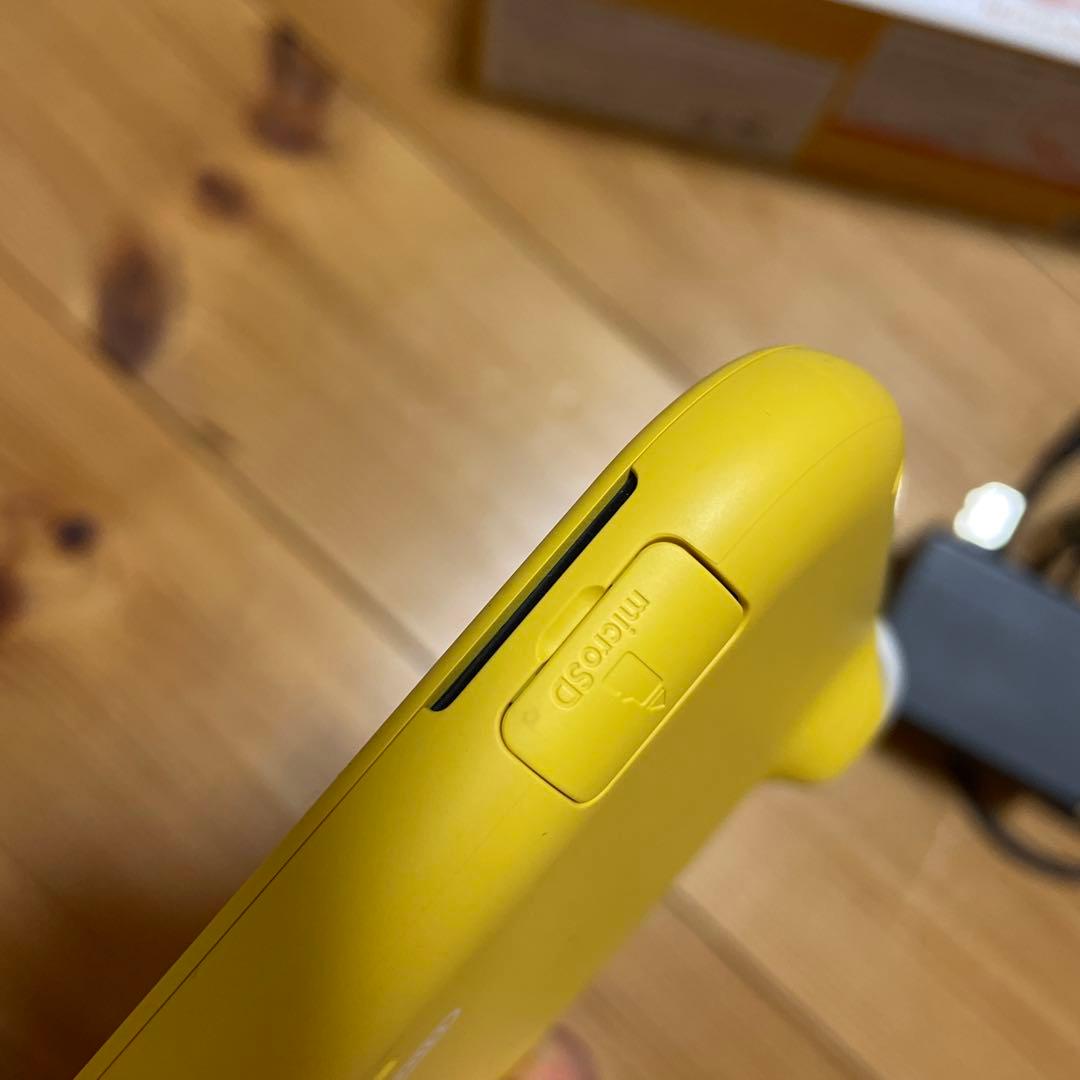 スイッチライト本体　イエロー