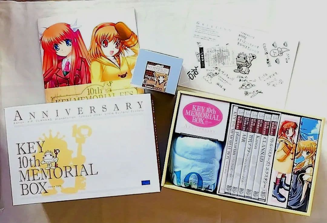 【限定出品】KEY 10th MEMORIAL BOXと限定マグ+パンフレット