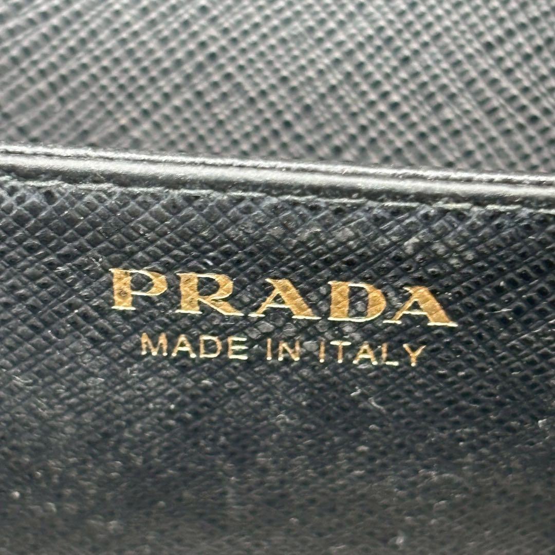 ✨鑑定済✨ PRADA ケース サフィアーノレザー メタル 黒 ゴールド