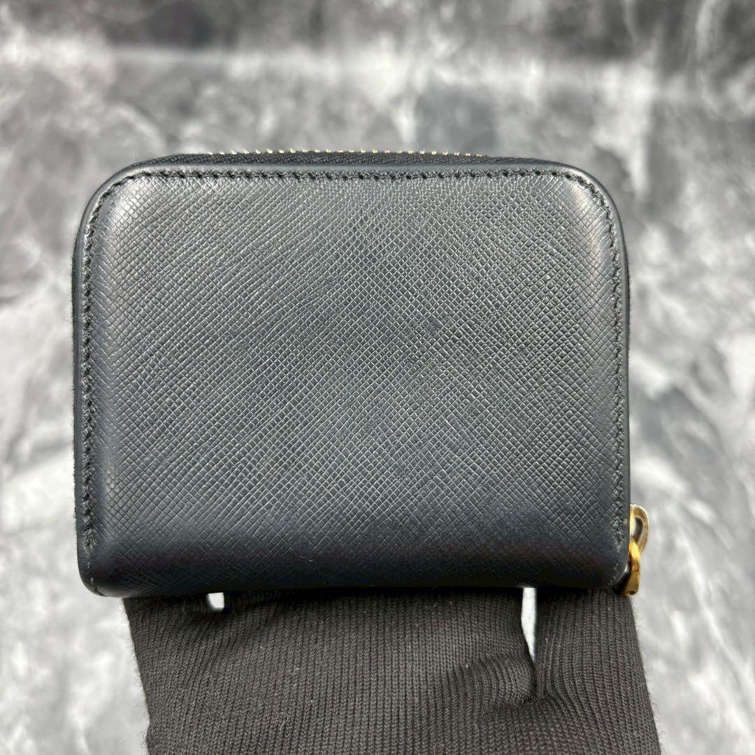 ✨鑑定済✨ PRADA ケース サフィアーノレザー メタル 黒 ゴールド