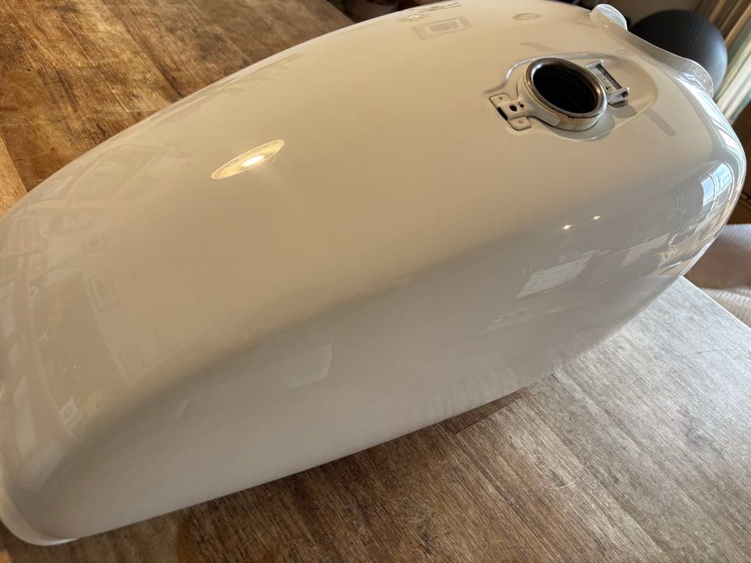 ヤマハ SR400 純正 初期型 タンク　コック付き