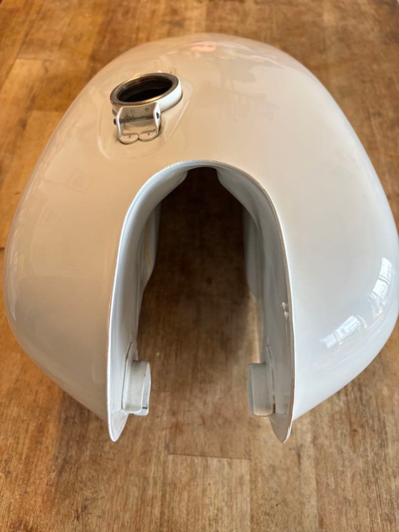 ヤマハ SR400 純正 初期型 タンク　コック付き