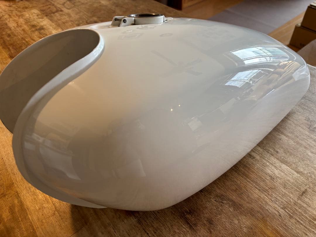 ヤマハ SR400 純正 初期型 タンク　コック付き