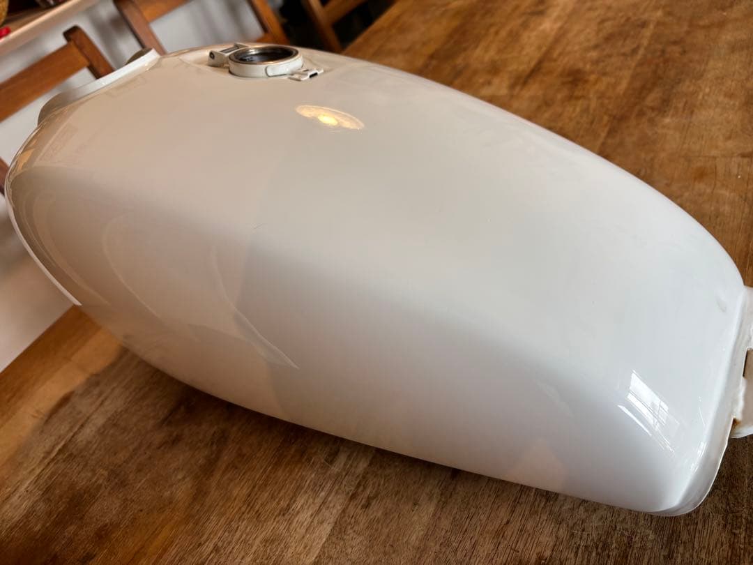 ヤマハ SR400 純正 初期型 タンク　コック付き