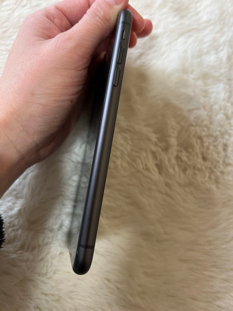 Apple iPhone 11 ブラック 128GB 本体