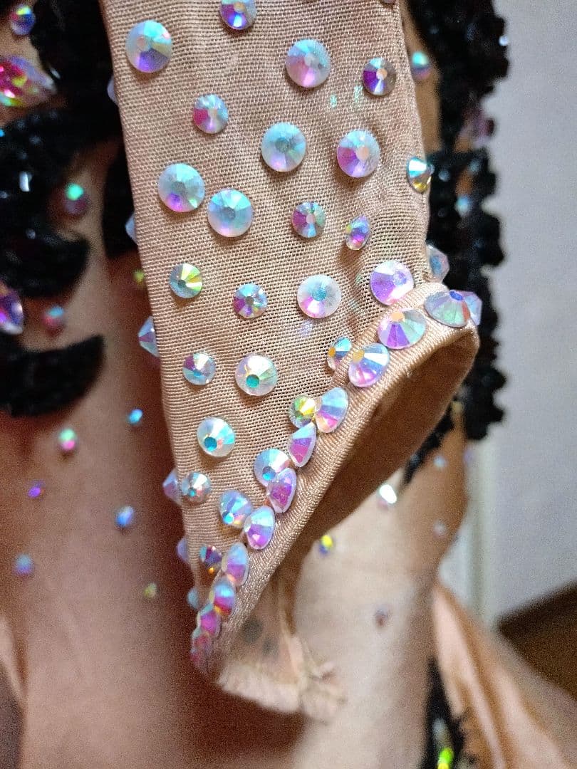 ベリーダンス衣装 ベージュ ブラック アーム付