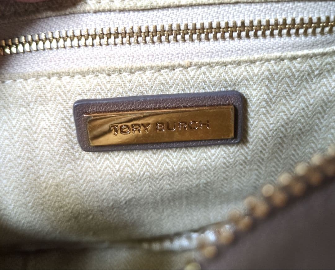 トリーバーチ♥キラシェブロン　カメラバッグ　グレーヘロン　ブラウン系