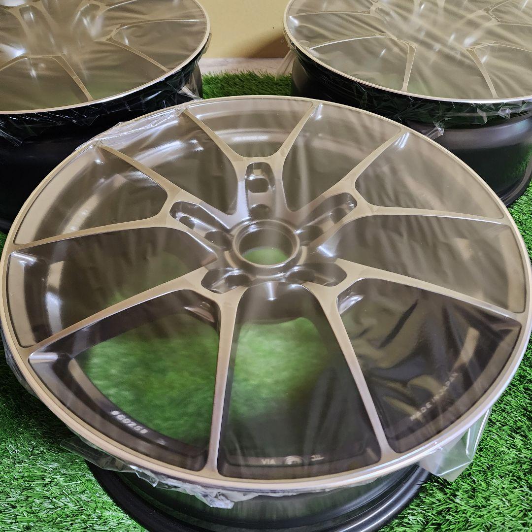 レイズ ボルクレーシング G025 シャイニングブラック 19×8.5J 4本