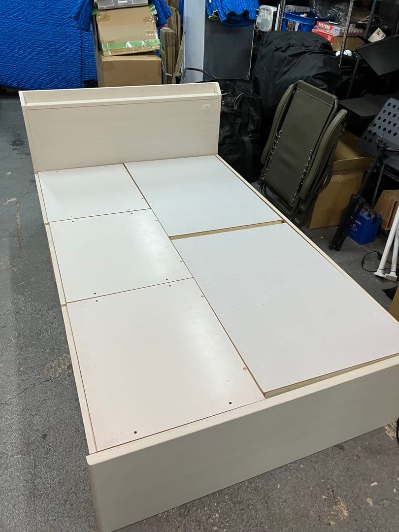 【大阪直接引き取り限定】ニトリ　セミダブルベッドフレーム　ジオチェスト