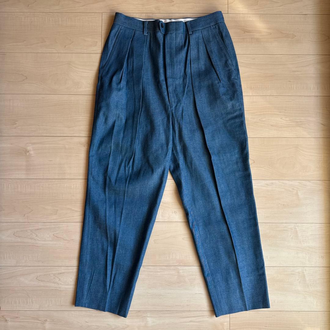 パンツ INTERIM DENIM 2-TUCK WIDE TAPERED SLACKS