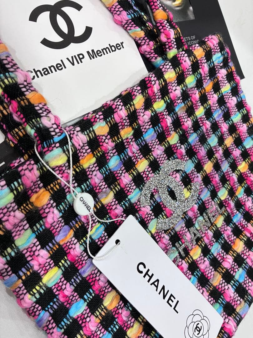 CHANEL 多色ツイードバッグ　ビジュー　シャネルノベルティ　トートバッグ