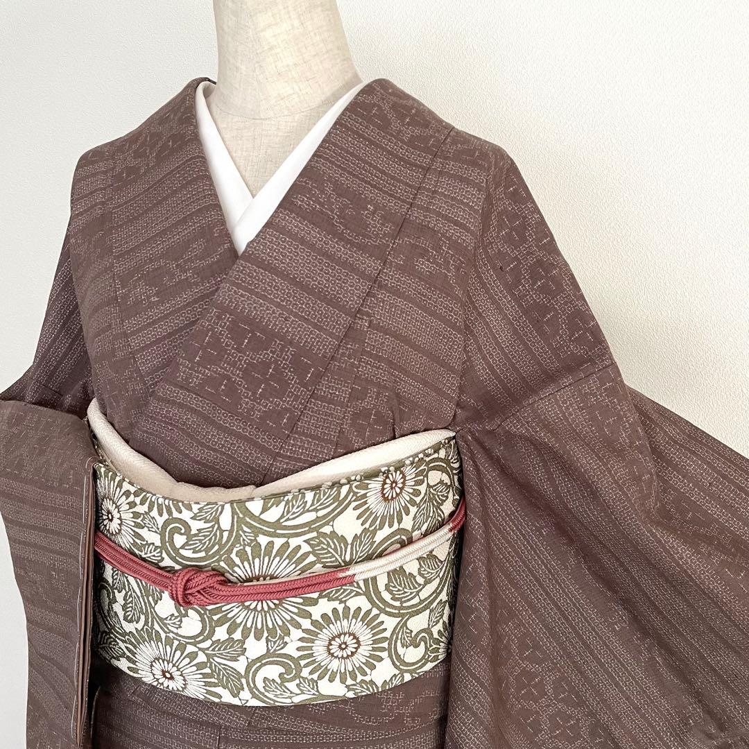 しつけ付き 本場結城紬 モカ茶 真綿亀甲絣正絹小紋着物