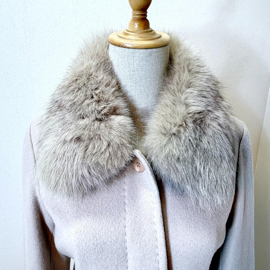 美品AKT&TMカシミヤ100ロングコートブルーフォックスファー襟ベージュ