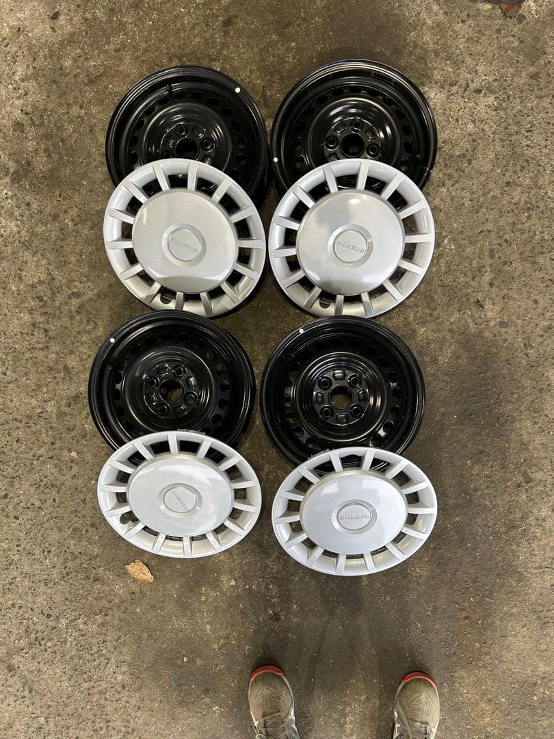 ムーヴキャンパス　純正ホイール