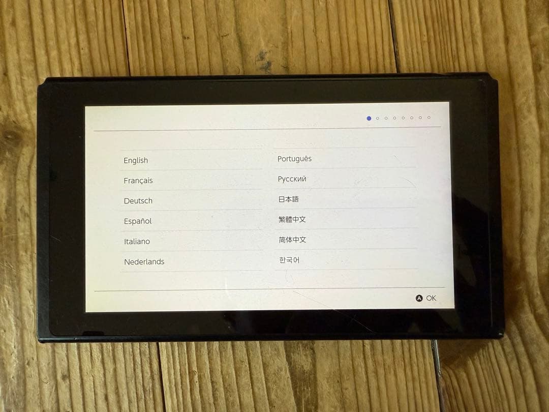 ◆動作確認済◆ Nintendo Switch 本体 のみ 傷あり スタンドなし
