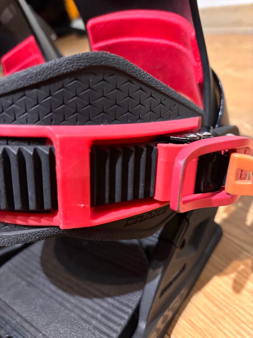 DRAKE スノーボードビンディング