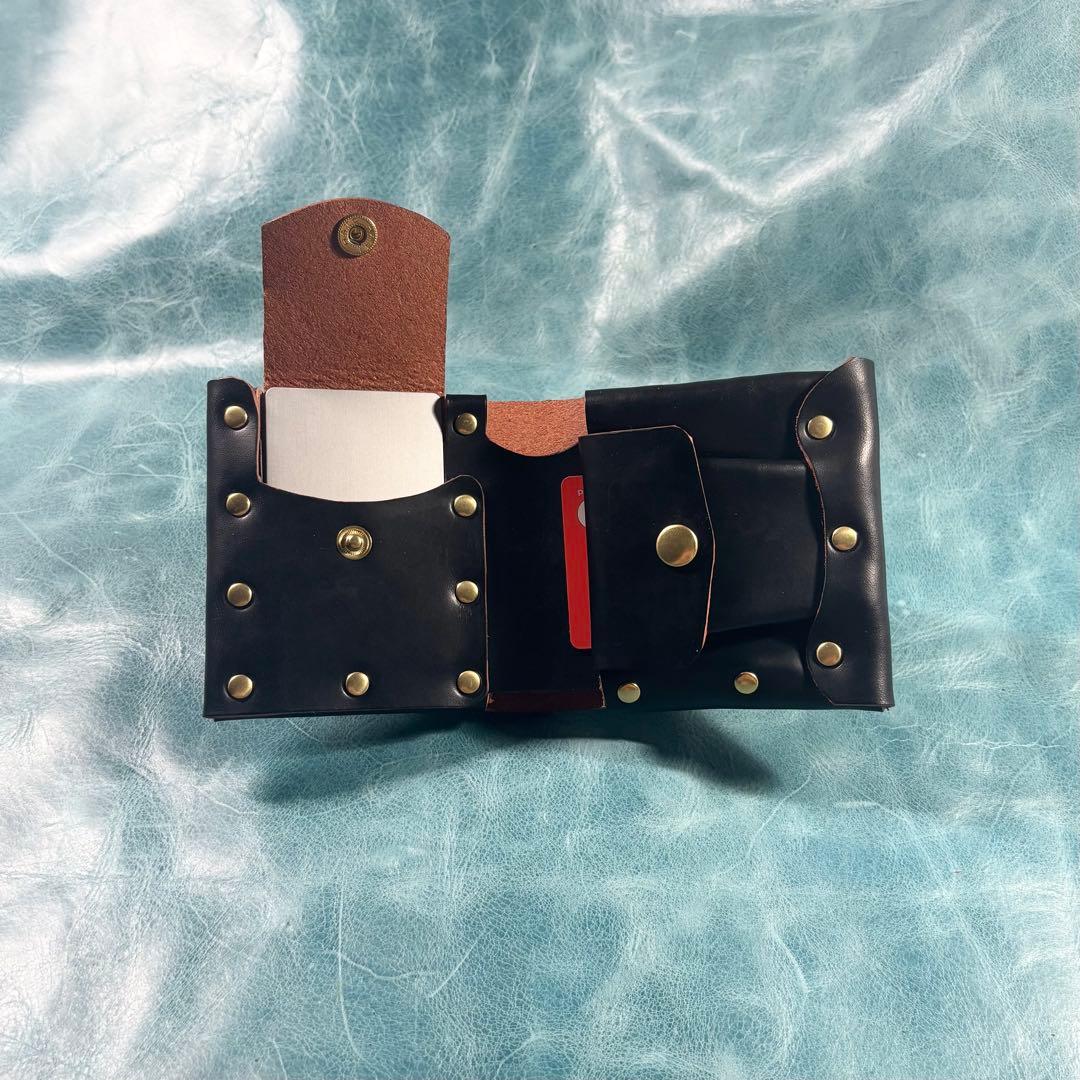 ハンドメイド　二つ折り　革財布　ステアハイド　黒色　真鍮　cx-hw-000re