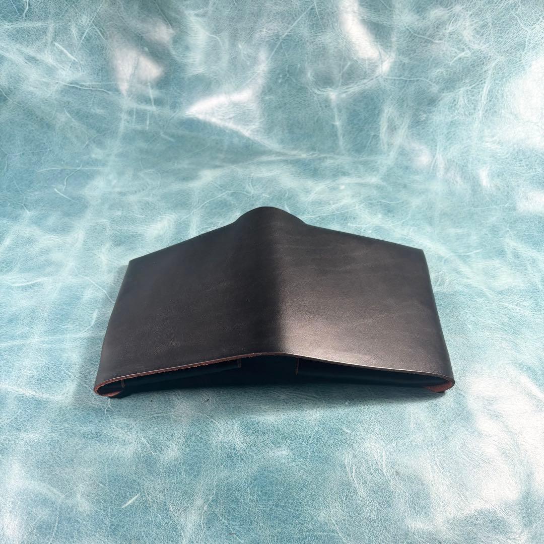 ハンドメイド　二つ折り　革財布　ステアハイド　黒色　真鍮　cx-hw-000re