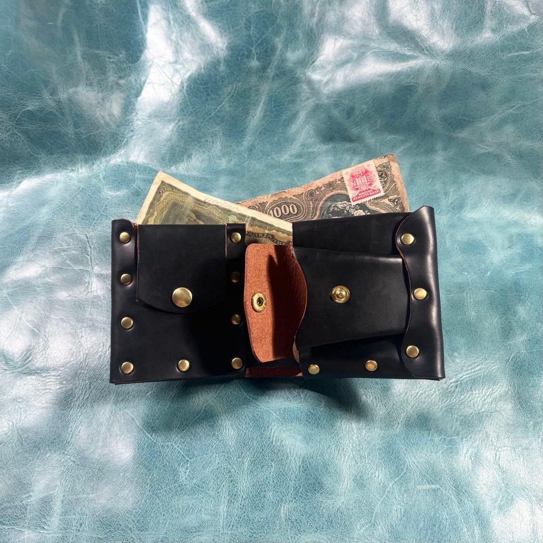 ハンドメイド　二つ折り　革財布　ステアハイド　黒色　真鍮　cx-hw-000re