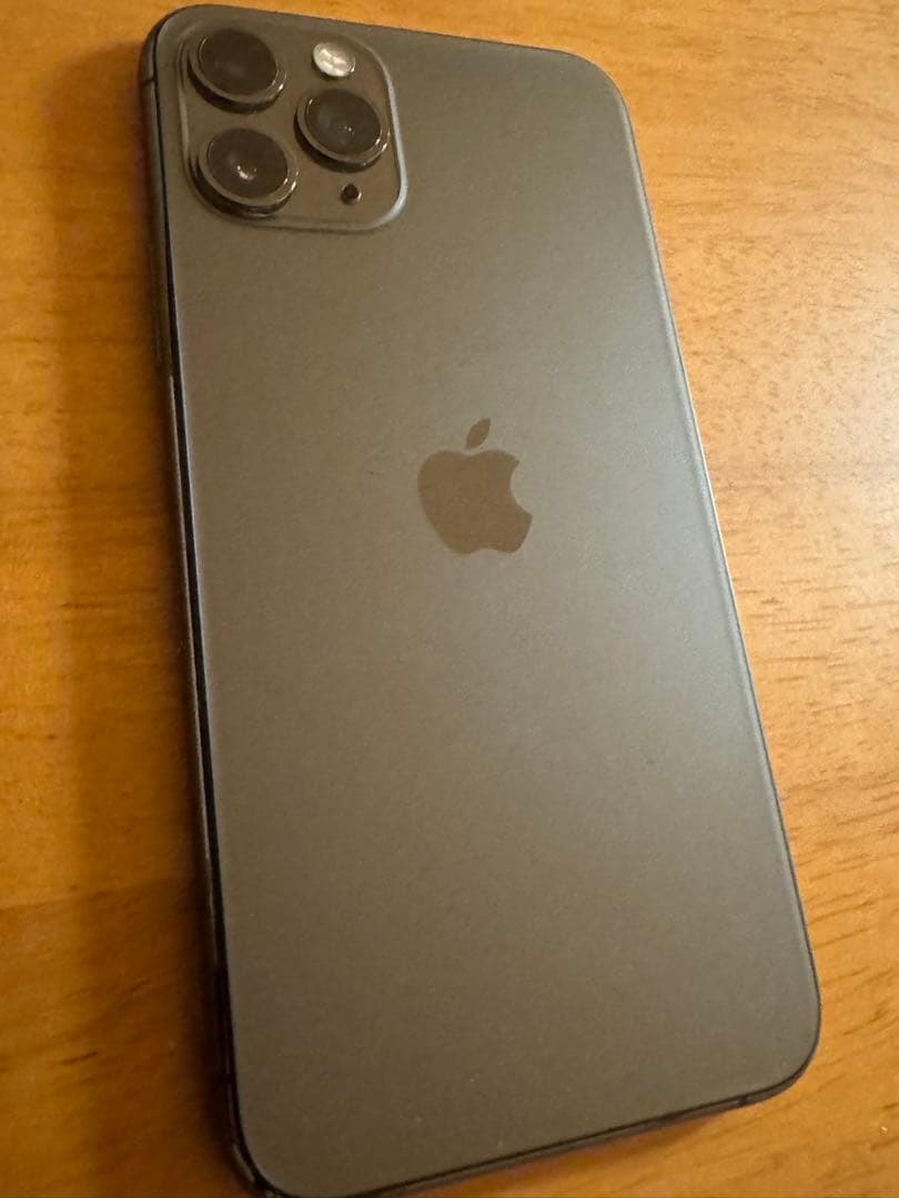 Apple iPhone 11 proスペースグレー 本体