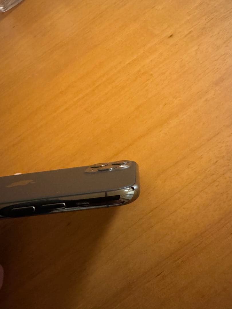 Apple iPhone 11 proスペースグレー 本体