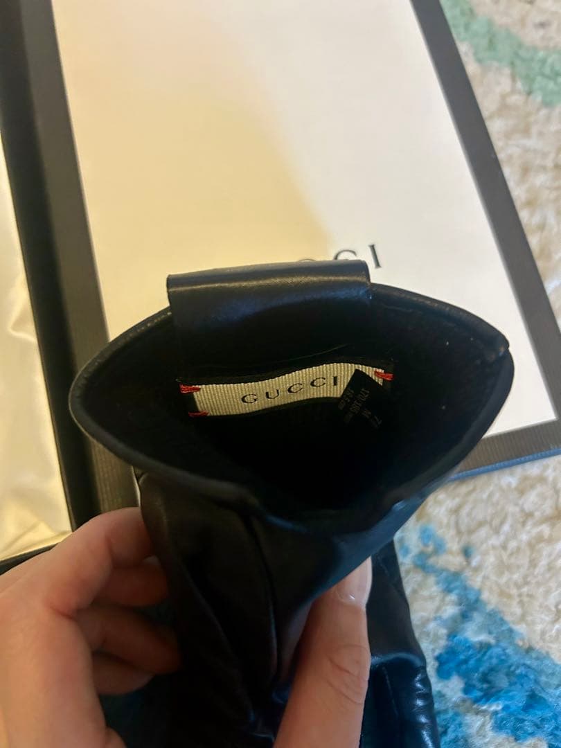 GUCCI ビー　蜂モチーフ　レザーグローブ　手袋　未使用美品