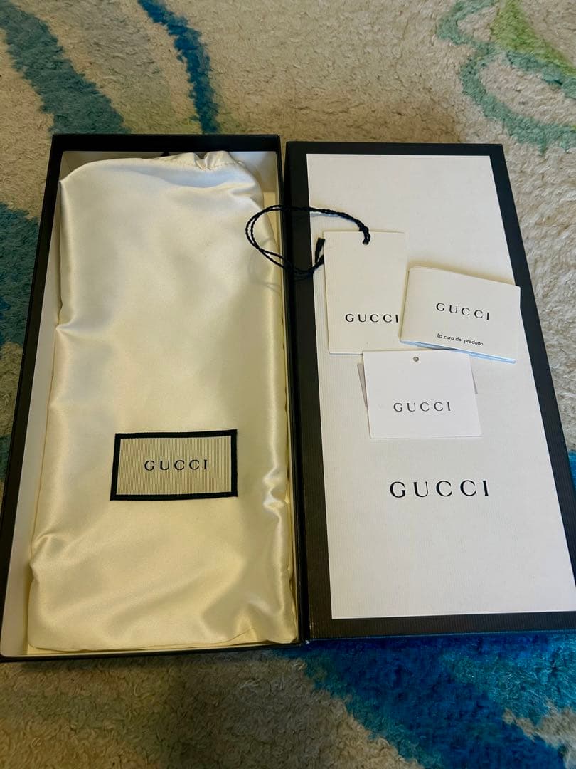 GUCCI ビー　蜂モチーフ　レザーグローブ　手袋　未使用美品