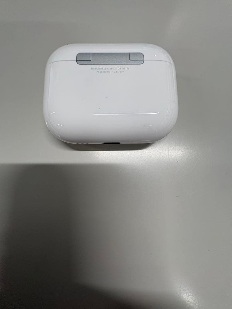 【ほぼ未使用に近い】Apple AirPods Pro3 本体