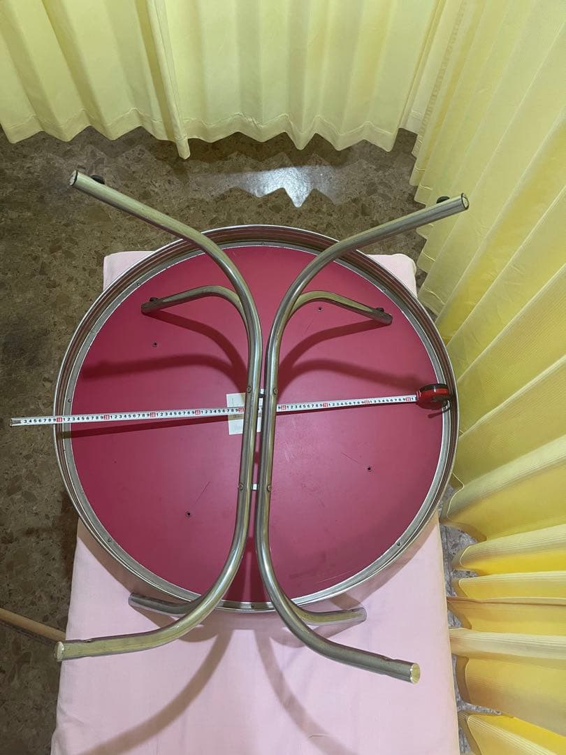 赤色アメリカンレトロ丸型ダイニングテーブルused美品91×91×72cm錆あり