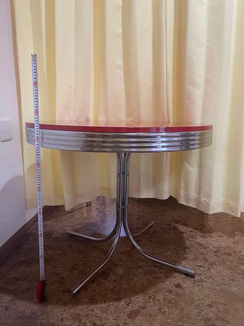 赤色アメリカンレトロ丸型ダイニングテーブルused美品91×91×72cm錆あり