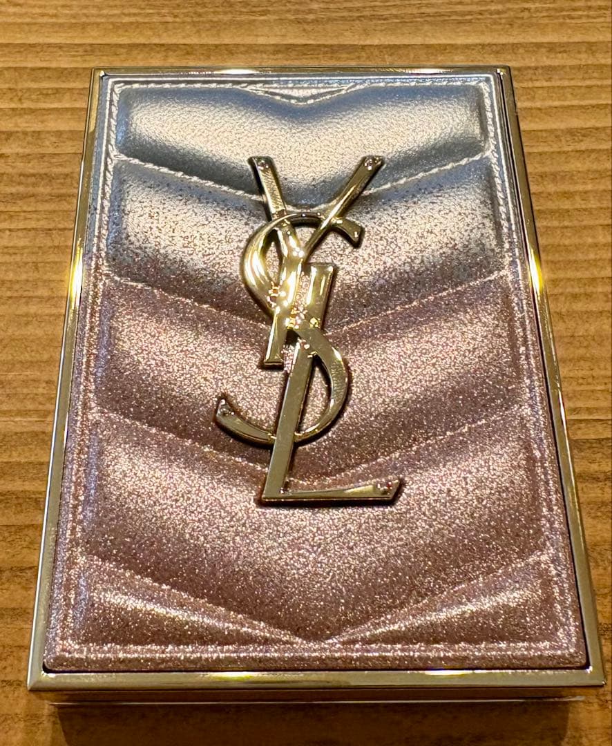 イヴ・サンローラン クチュールミニクラッチ126 スパークリングラスト