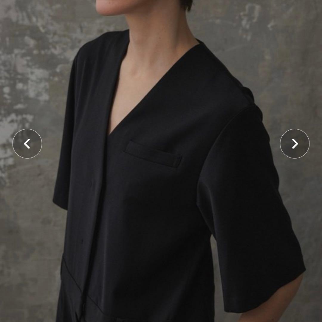 ADAM ET ROPE' EMOELLE Vネックオールインワン