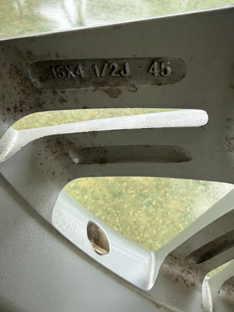 ダイハツ純正　15インチ　4枚　送料込