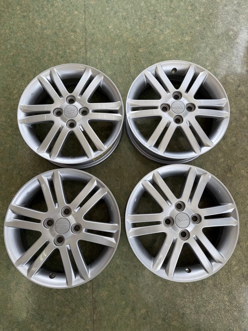 ダイハツ純正　15インチ　4枚　送料込