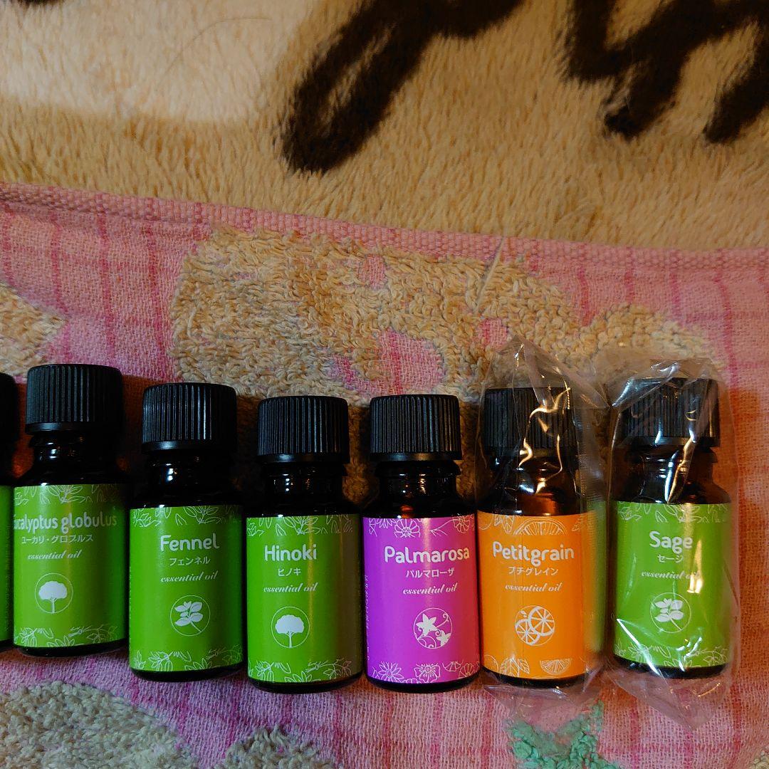 アシェットアロマオイル&ブレンドオイル28本＋２本おまけ