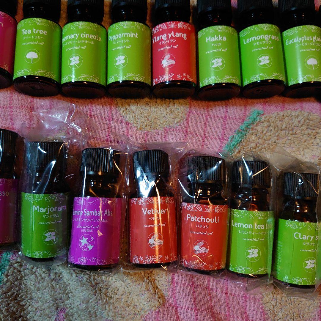アシェットアロマオイル&ブレンドオイル28本＋２本おまけ