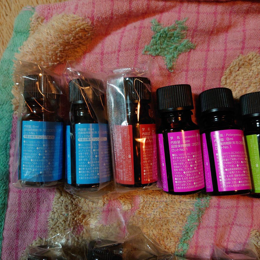 アシェットアロマオイル&ブレンドオイル28本＋２本おまけ