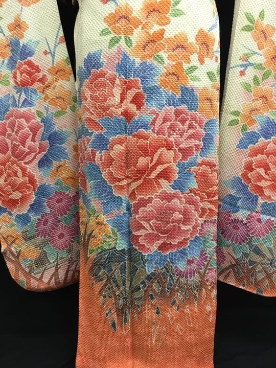 Kat藤娘きぬたや 白オレンジ染め分け 牡丹 総絞り振袖 フルセット