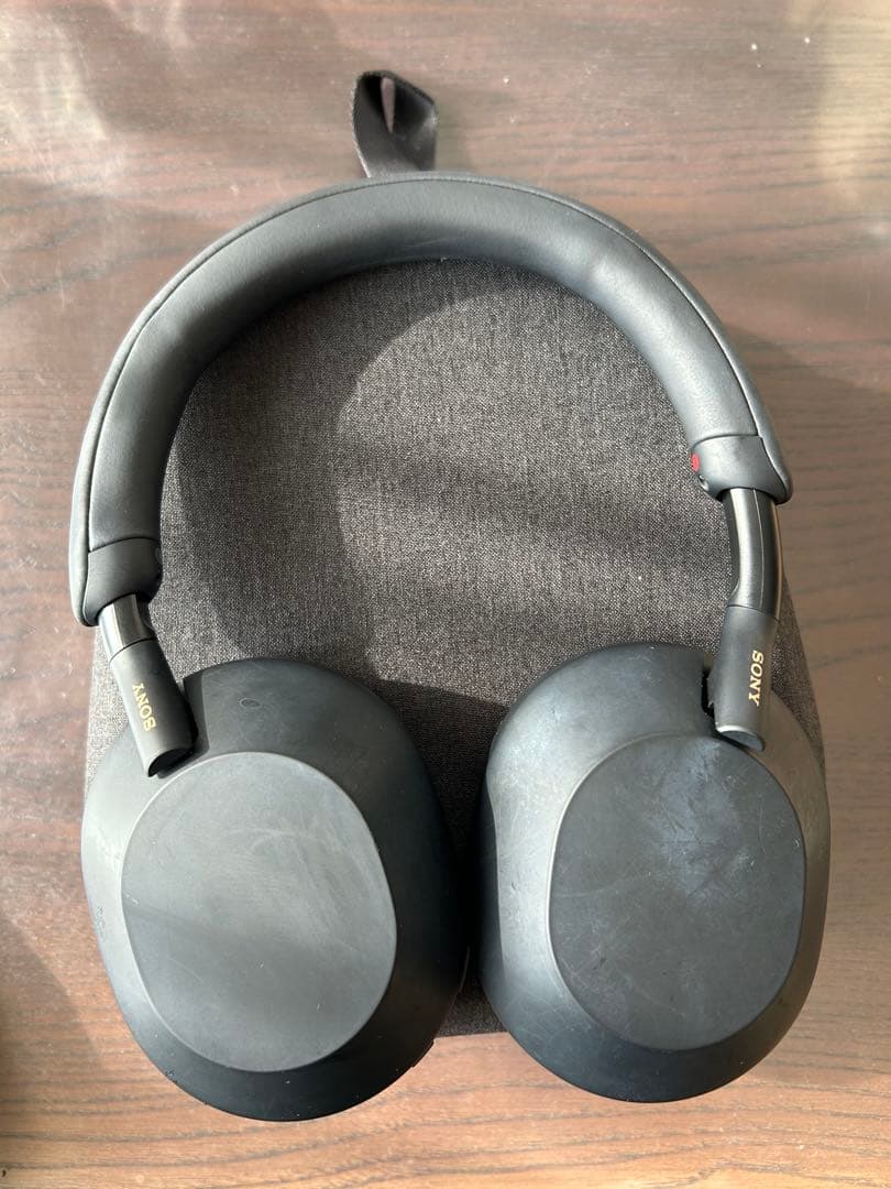 Sony WH-1000XM5ワイヤレスヘッドホン　ブラック