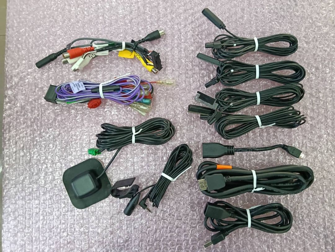 美品 サイバーナビ AVIC-CZ902 地図2021年