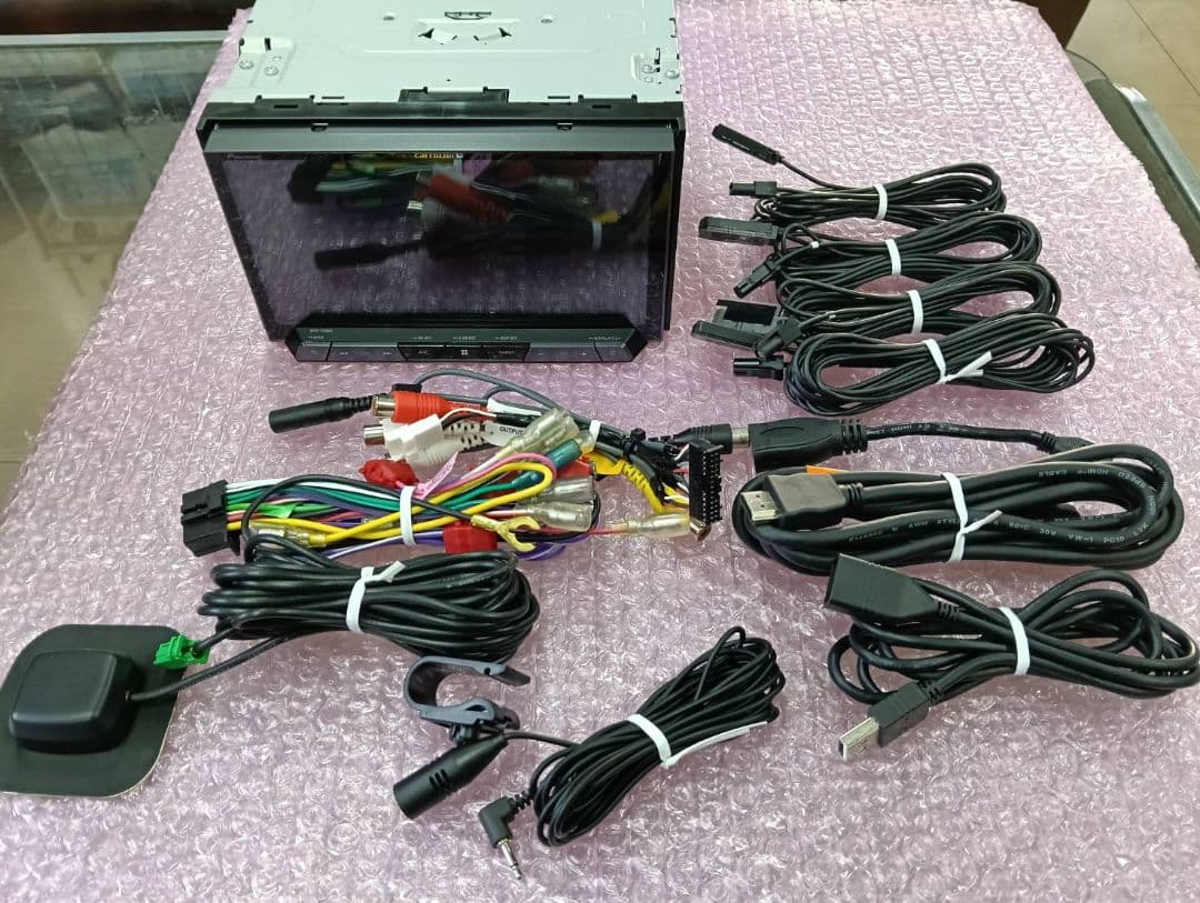 美品 サイバーナビ AVIC-CZ902 地図2021年