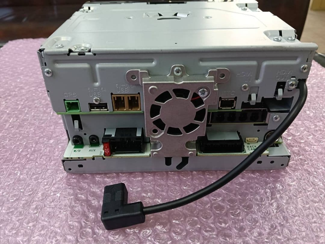 美品 サイバーナビ AVIC-CZ902 地図2021年