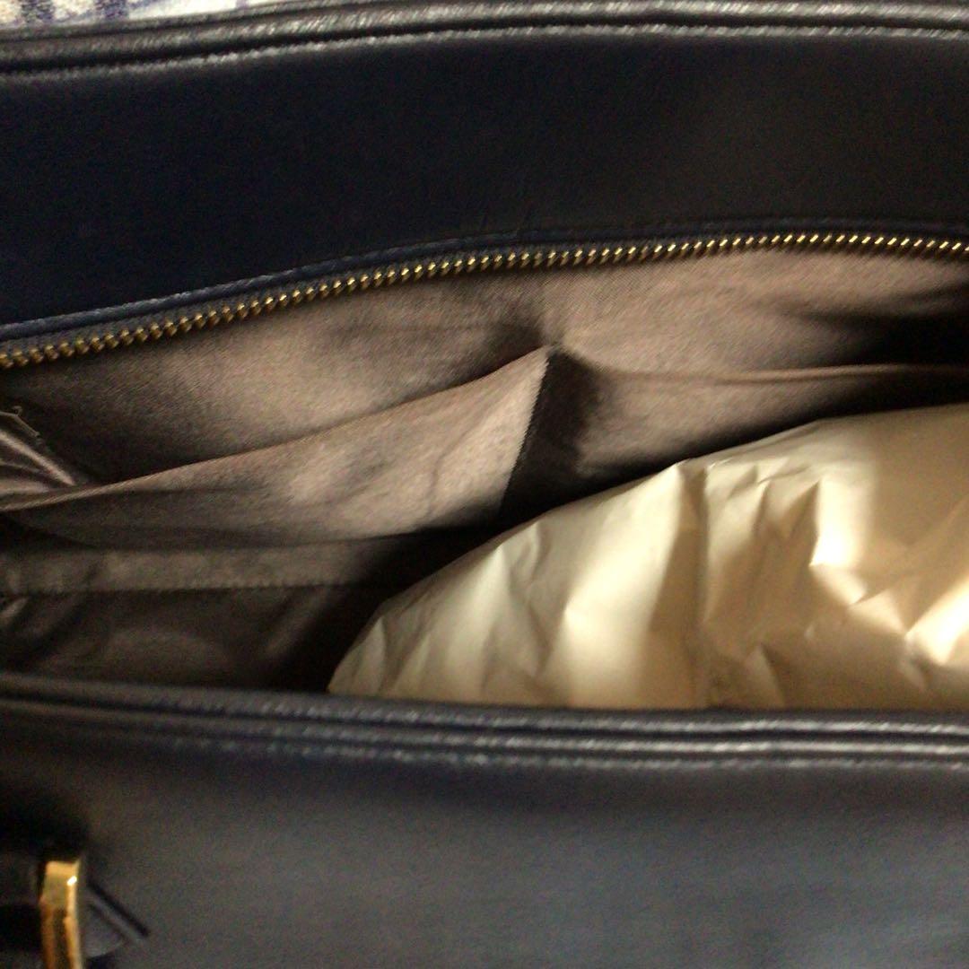 美品❤️kay Me ヴィーガンレザーエアリートートバッグ ビジネス用