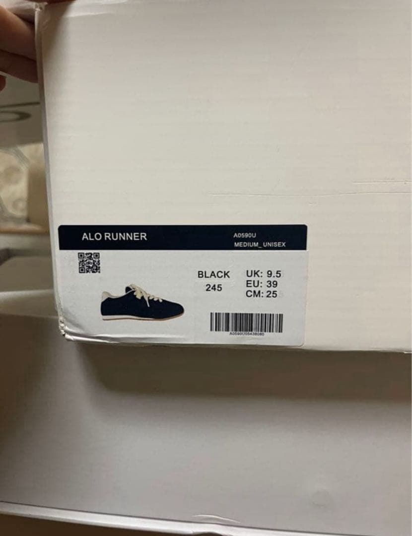 ALO yoga Black8.0 アーロ スニーカーズ24.5cm srt